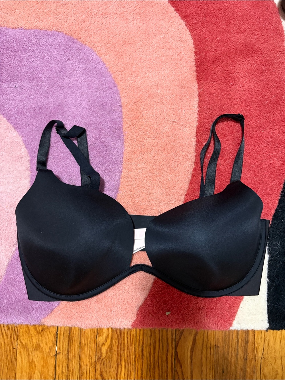 Victoria’s Secret Black plunge T-Shirt Bra